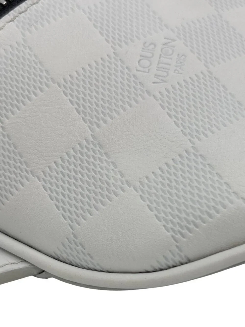 Louis Vuitton  Campus Damier Infini Bumbag White